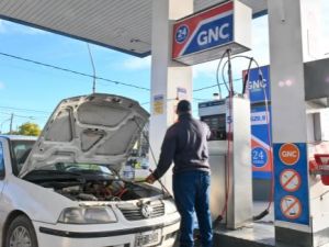 Crece el faltante de GNC en estaciones de servicio ante mayor consumo de hogares por el frío