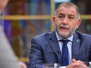 Luis Juez sostuvo que Barrelier es un “reclutador de adolescentes” y cargó contra la intendencia de Córdoba