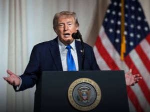 Trump dice que podría reunirse en “algún momento” con el líder supremo iraní