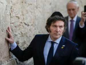 El Presidente condenó el atentado en una playa de Australia