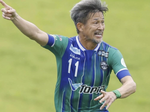Quién es Kazuyoshi Miura, el histórico futbolista japonés que sigue jugando a los 58 años