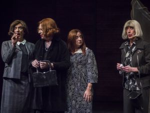 El "viudrama" ¡Chau, Macoco! arranca sus funciones en el Teatro Regio de Colegiales