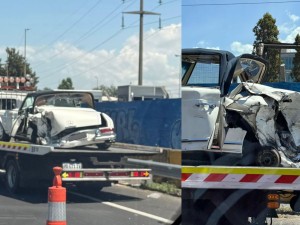 Un auto de colección quedó destruido en un accidente en Panamericana