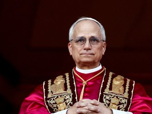 El papa dice que "el bienestar del querido pueblo venezolano" debe prevalecer