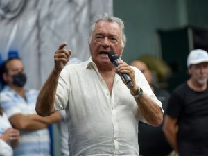 Luis Barrionuevo: “La economía está estancada y los salarios son paupérrimos”