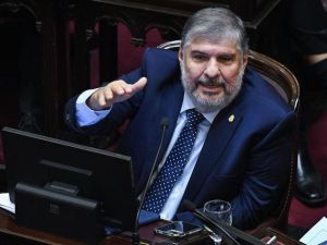 Mayans definió la reforma laboral como “inconstitucional” y “regresiva”