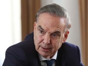 Pichetto afirmó que el Gobierno realiza un “proceso de destrucción de la industria nacional”