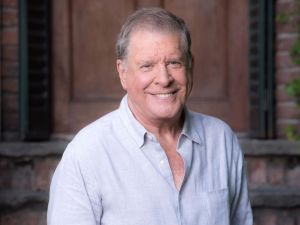 Buenas palabras: un recorrido por grandes textos junto con Arturo Puig