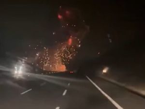 Tragedia en Turquía: un avión de combate se estrelló minutos después del despegue y murió el piloto