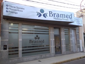 Prepaga debe pagar $43 millones a una paciente oncológica a la que dejó sin cobertura