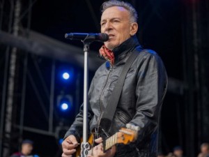 Bruce Springsteen lanzó una canción contra Donald Trump y su policía migratoria
