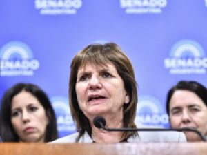 Bullrich aseguró que no aceptarán cambios a la reforma laboral en Diputados: "La ley es esta"