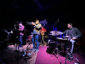 El trompetista y compositor Ed Pareta presenta su tercer disco "Pareta Hotel"