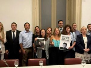 Familiares de los detenidos en Venezuela piden a senadores y diputados respaldo para reunirse con Milei