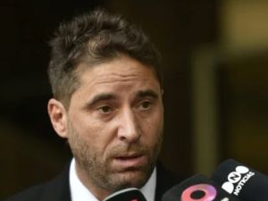 Un fiscal pidió la prohibición del uso de celulares en las cárceles