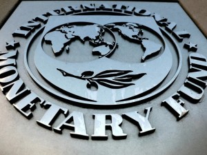 El FMI destacó el ritmo de acumulación de reservas y confirmó una revisión para febrero