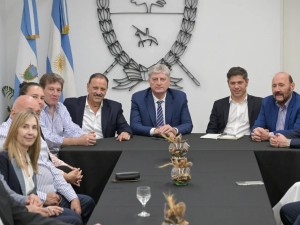 Gobernadores del PJ denunciaron el desfinanciamiento de las provincias y reclamaron obra pública