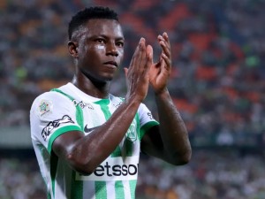 Boca se queda sin Hinestroza: Vasco da Gama se lo llevó en la última hora