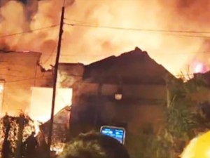 Explosión e incendio en una fábrica de San Fernando