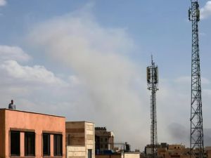 Apagón total en Irán: el régimen suspendió internet y la telefonía después de los ataques