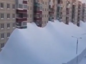 Rusia: fuerte tormenta deja a la península de Kamchatka sepultada bajo la nieve