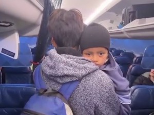 Minneapolis: el niño de cinco años detenido por el ICE vuelve a casa