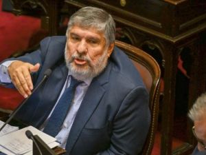 Tres peronistas abandonan el bloque y cambia el mapa de poder en el Senado