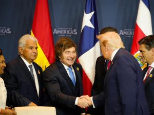 Trump anunció una nueva coalición militar y ratificó el papel estratégico de Milei en la región