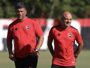 Newell's echó a Favio Orsi y Sergio Gómez tras la dura derrota ante Banfield a días del clásico rosarino