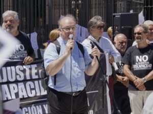 "A más pobreza, mayores chances de discapacidad", afirma el Padre Molero