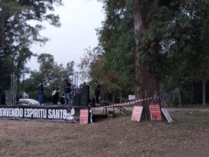 General Rodríguez: denuncian “espacio público tomado por evangelistas” y exigen permisos