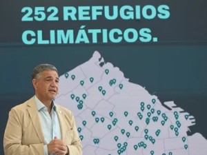 Operativos por la ola de calor en la Ciudad: refugios climáticos y equipos de emergencias