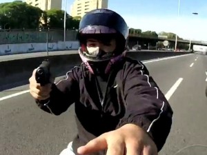 Robo y terror en primera persona en la autopista Ricchieri