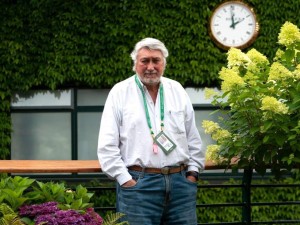 Murió Guillermo Salatino, una voz histórica del periodismo de tenis argentino